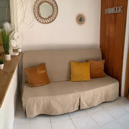 Bright With Small Terrace * Frejus