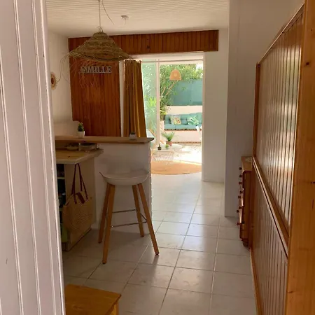 Bright With Small Terrace Appartement *