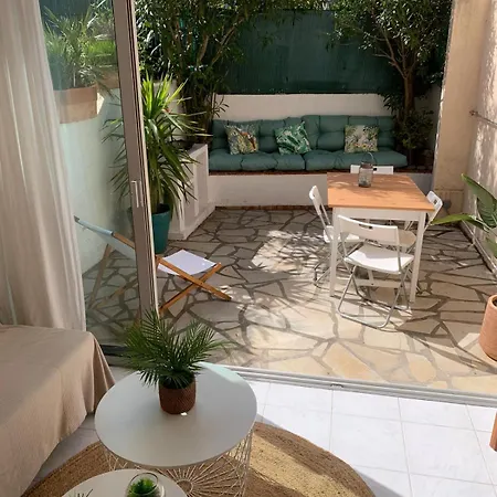 Bright With Small Terrace Fréjus