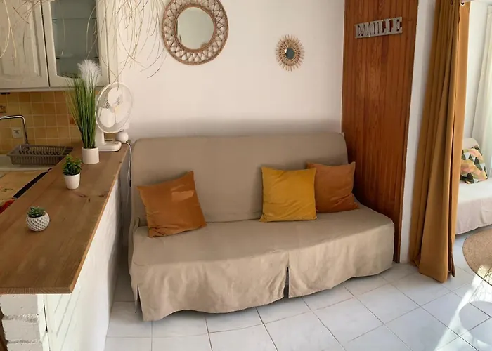 Bright With Small Terrace * Frejus
