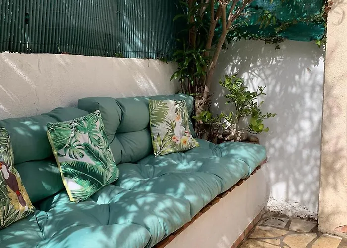 公寓 Bright With Small Terrace Fréjus